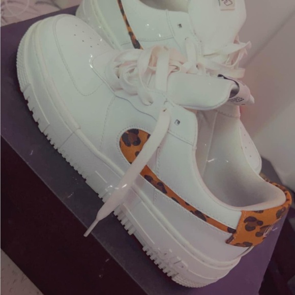 Air Force 1’s - Picture 3 of 4